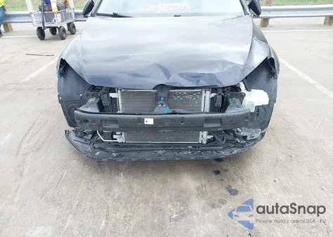 2018 Volkswagen Golf S/Se z USA, uszkodzony, nr VIN 3VWG17AU9JM255716